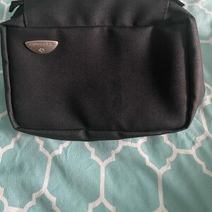 Small Samsonite Zippered Travel Bag